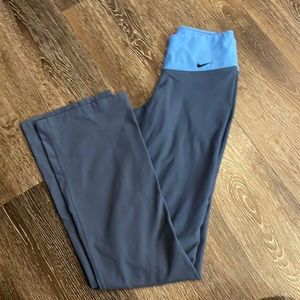 Nike flare leggings extra small